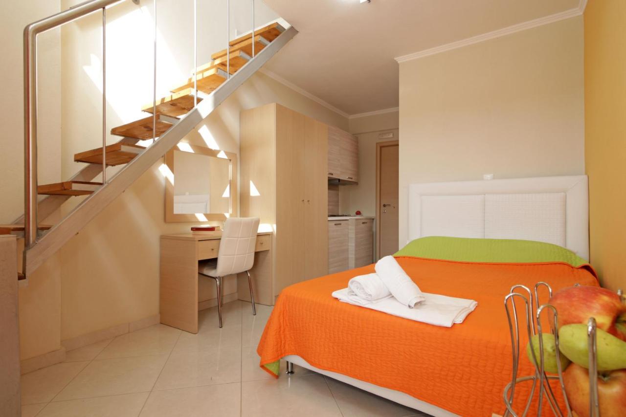 Mavridis Rooms 2 Никити Екстериор снимка