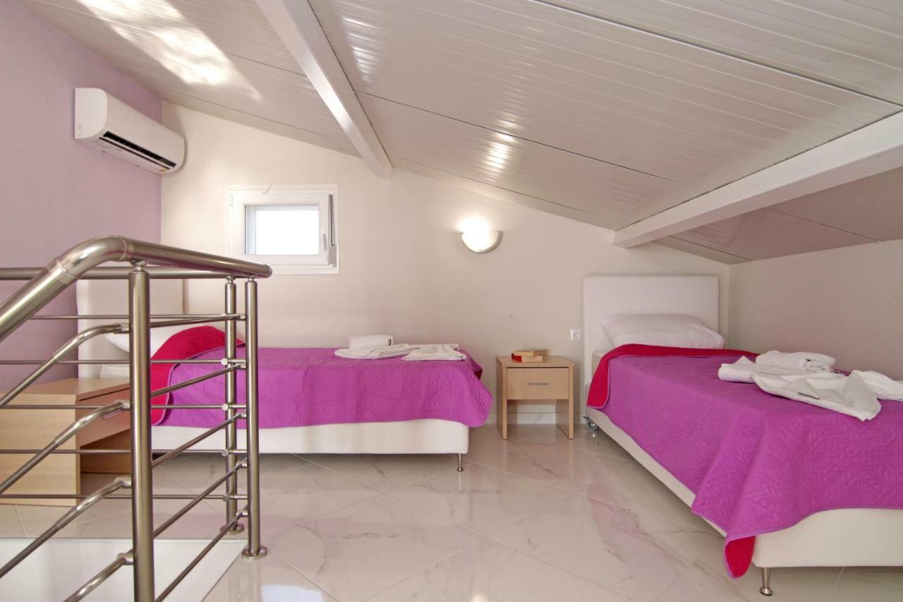 Mavridis Rooms 2 Никити Екстериор снимка