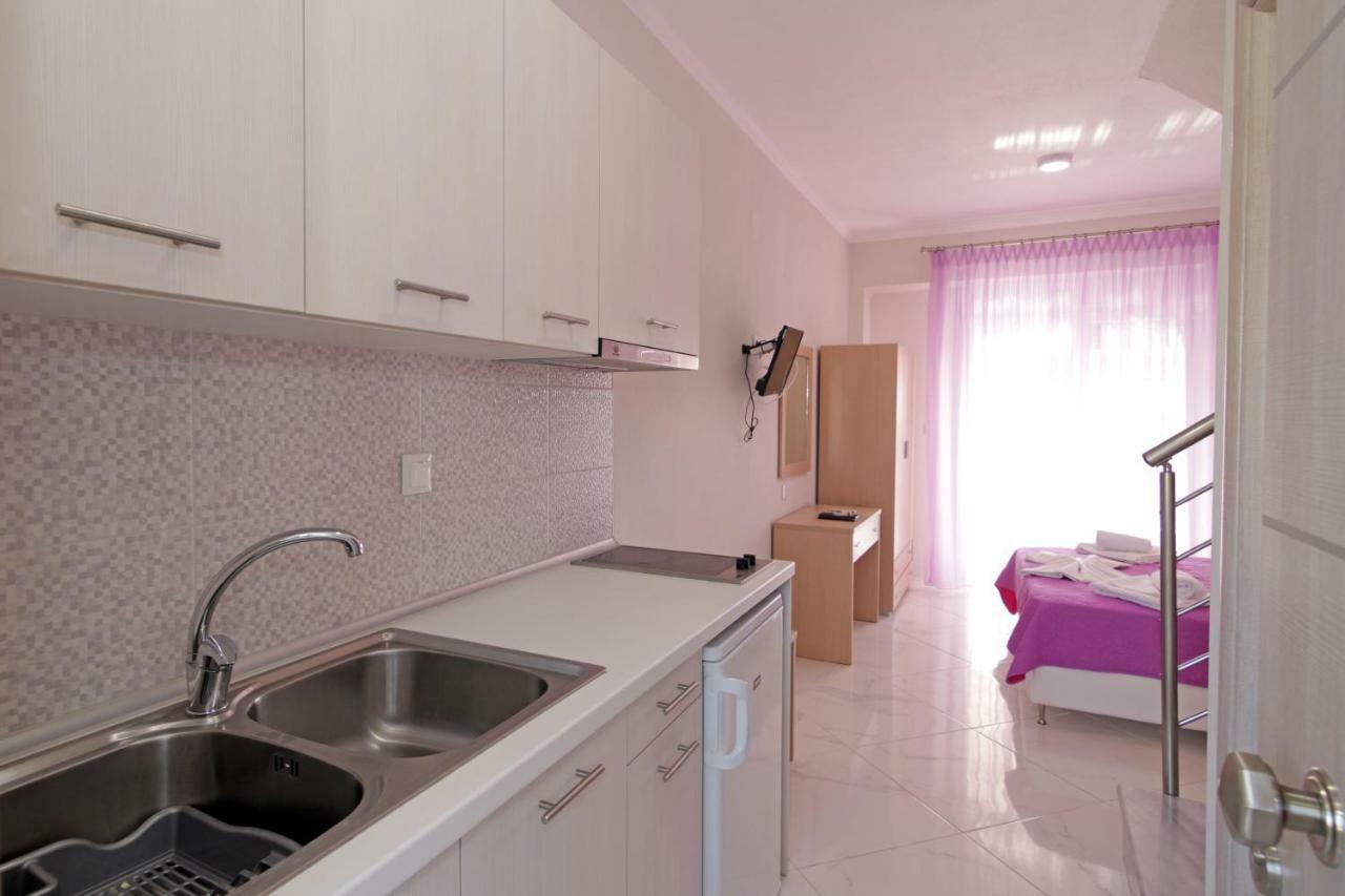 Mavridis Rooms 2 Никити Екстериор снимка